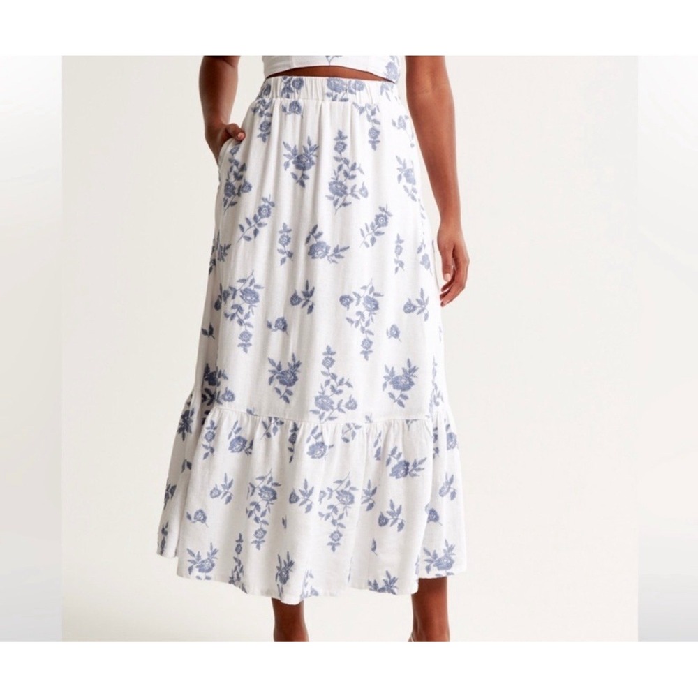 Abercrombie & Fitch Linen Blend Embroidered Blue Floral White Maxi Skirt
